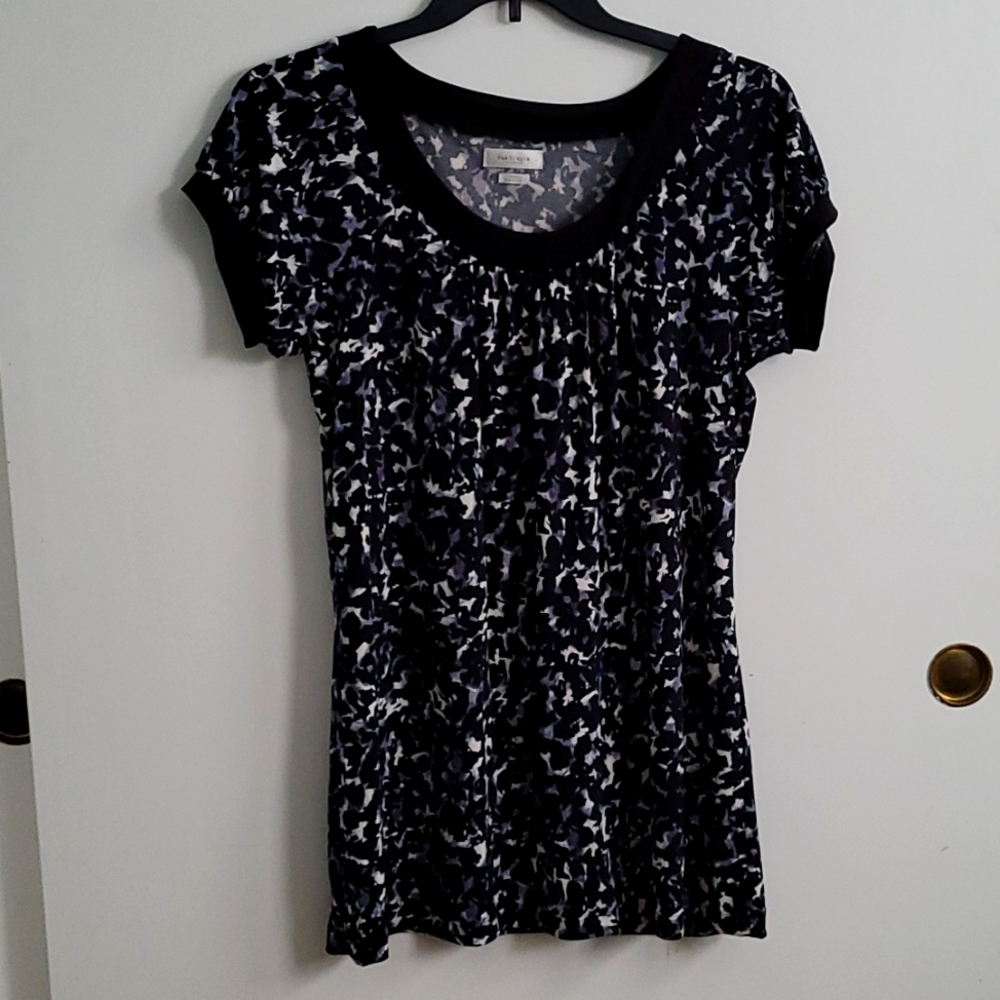 Van Heusen long top